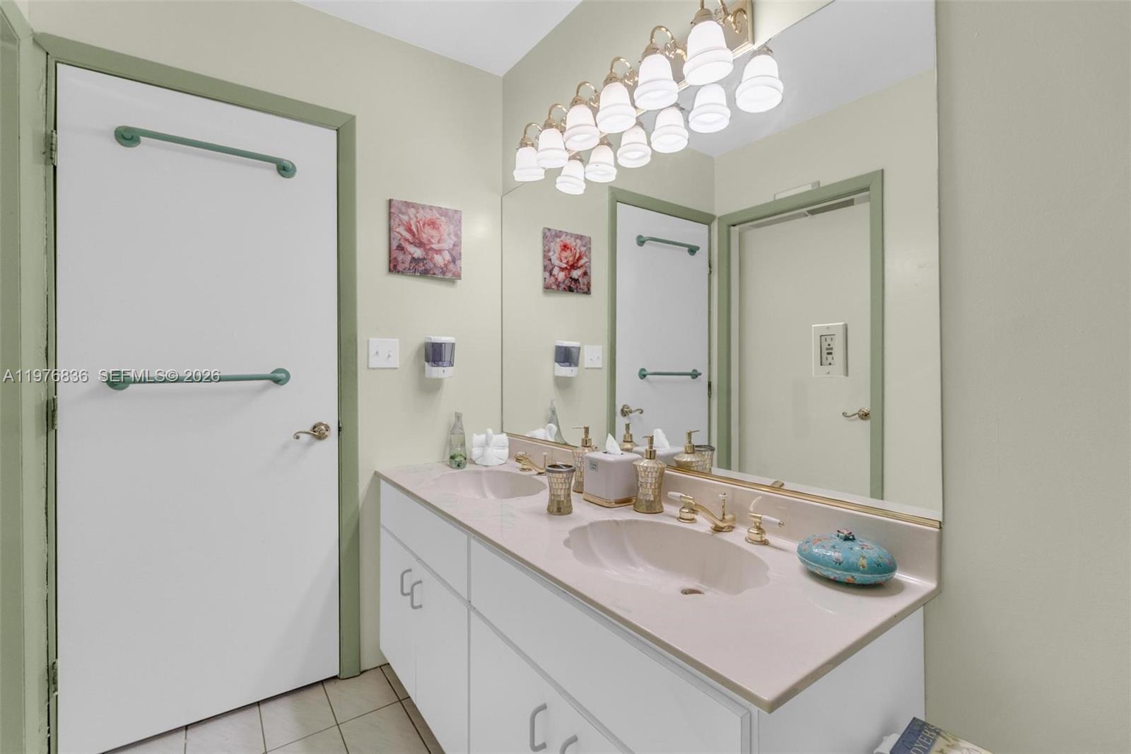 SECTION 22 BEL-AIRE - Residential