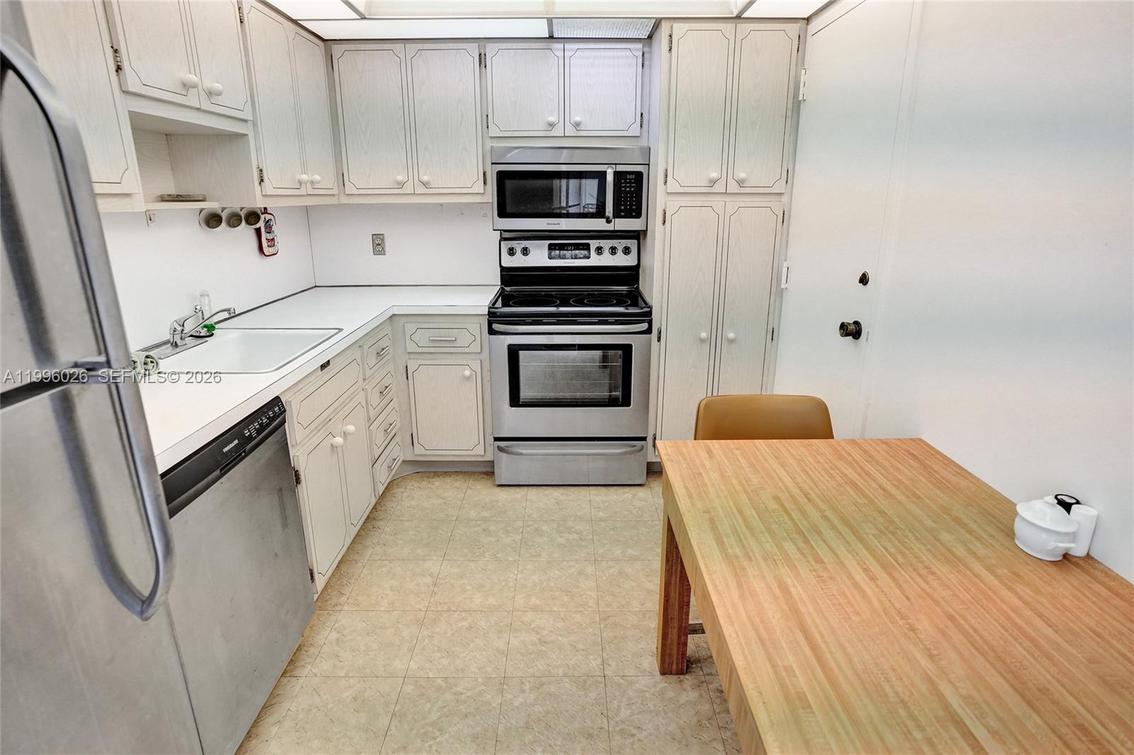 HEMISPHERES CONDO - Residential