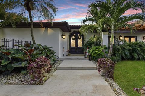 Photo of 12510 Ramiro St, Coral Gables, FL 33156 (MLS # A11936923)