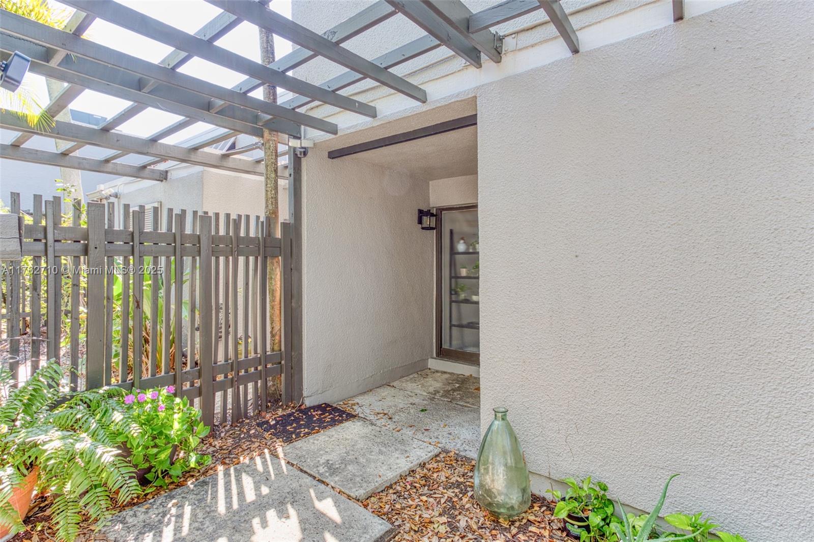 1548 NW 113th Way