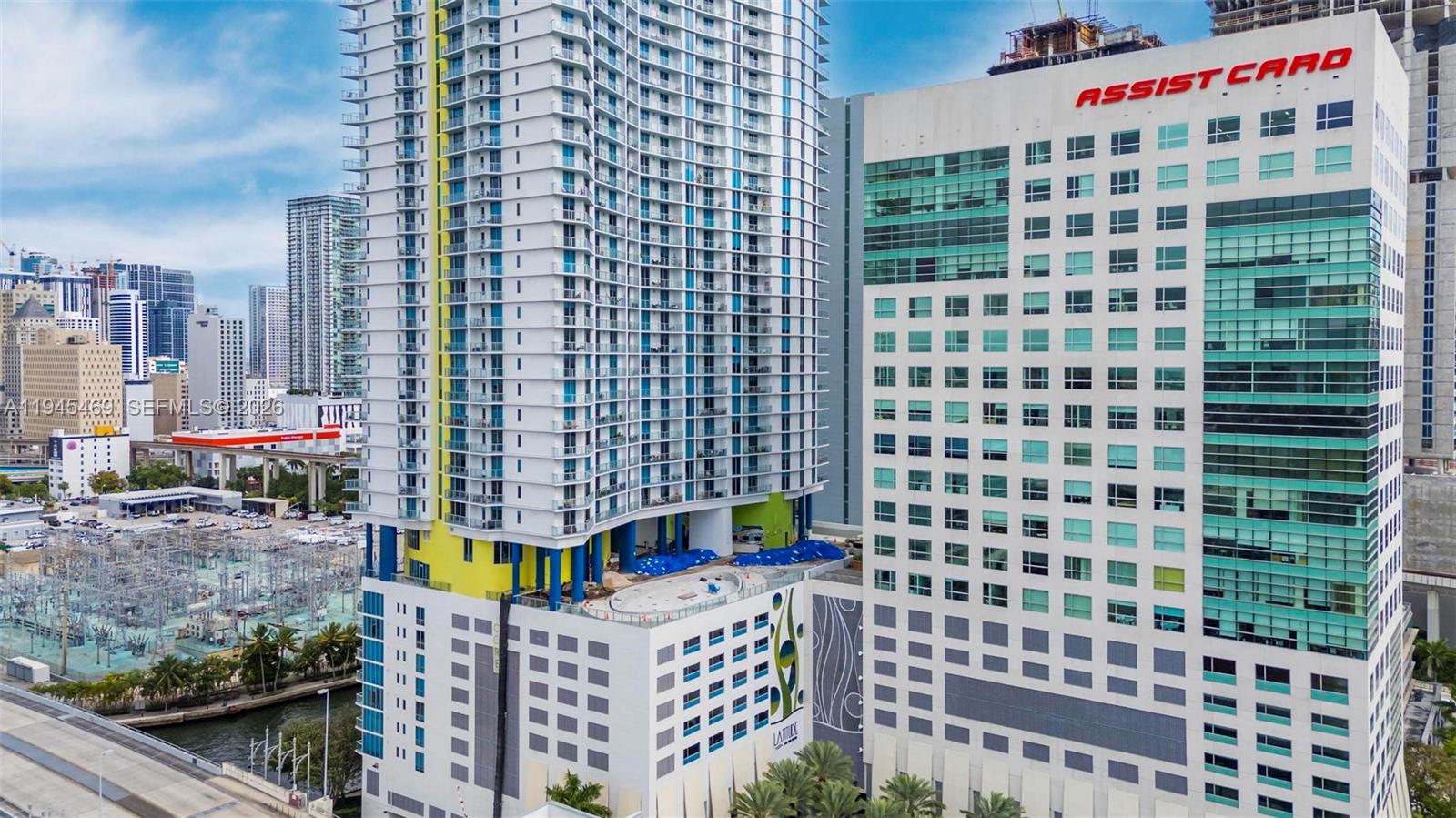 LATITUDE ON THE RIVER CON - Residential