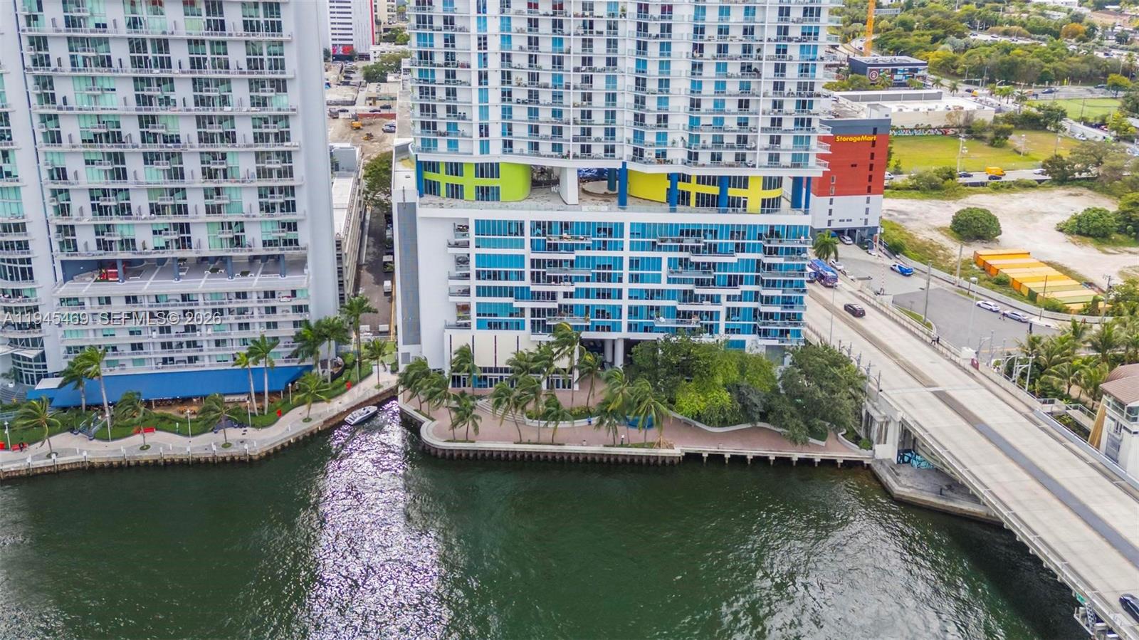 LATITUDE ON THE RIVER CON - Residential