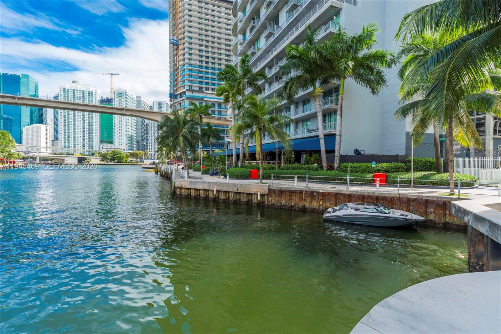 LATITUDE ON THE RIVER CON - Residential