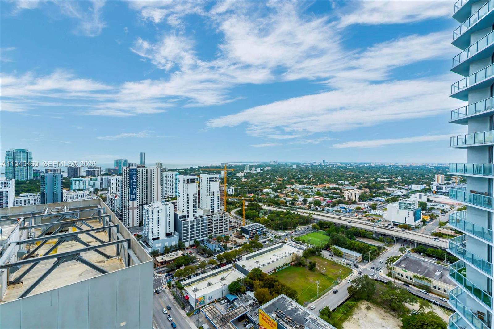 LATITUDE ON THE RIVER CON - Residential