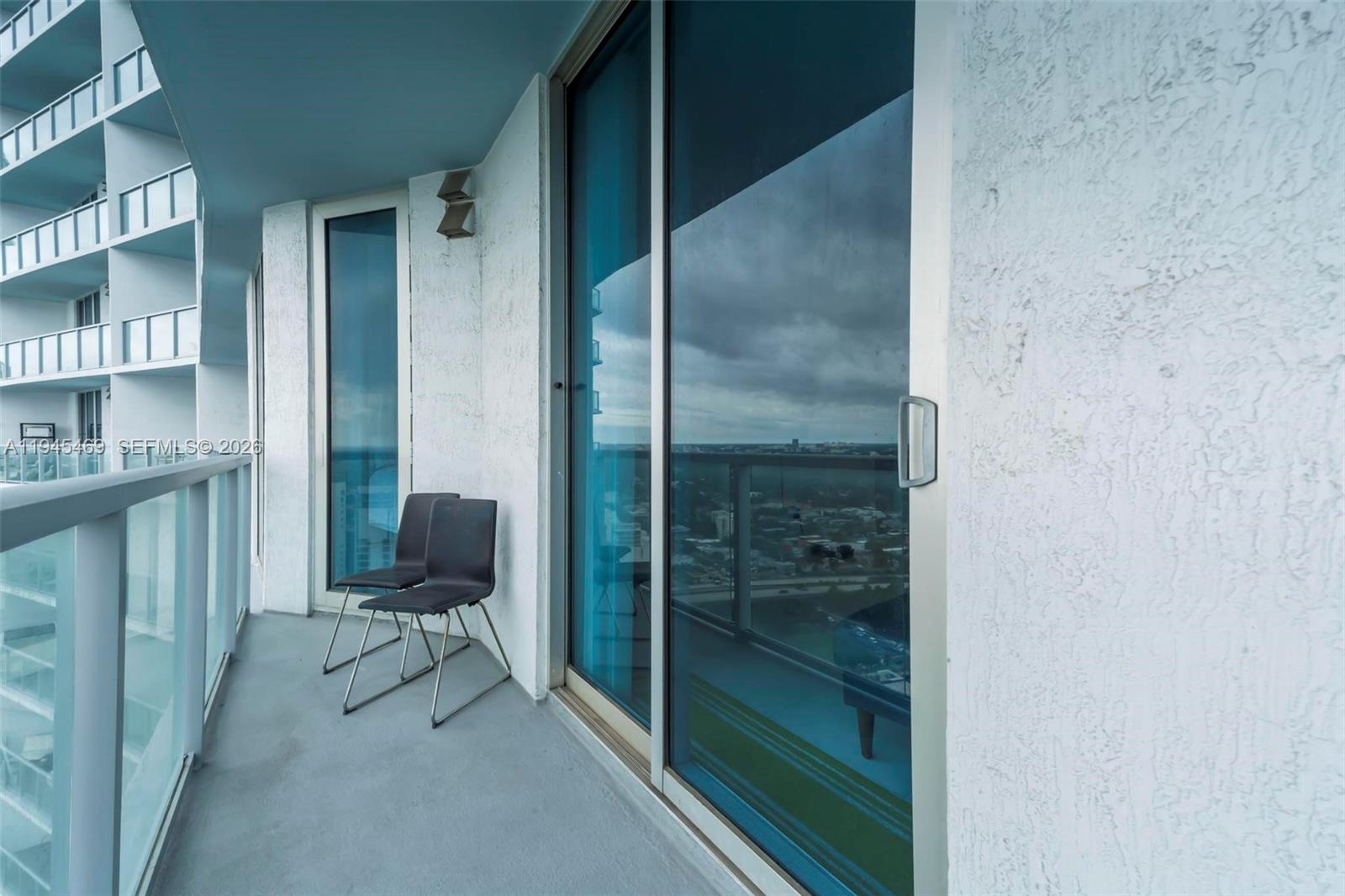 LATITUDE ON THE RIVER CON - Residential