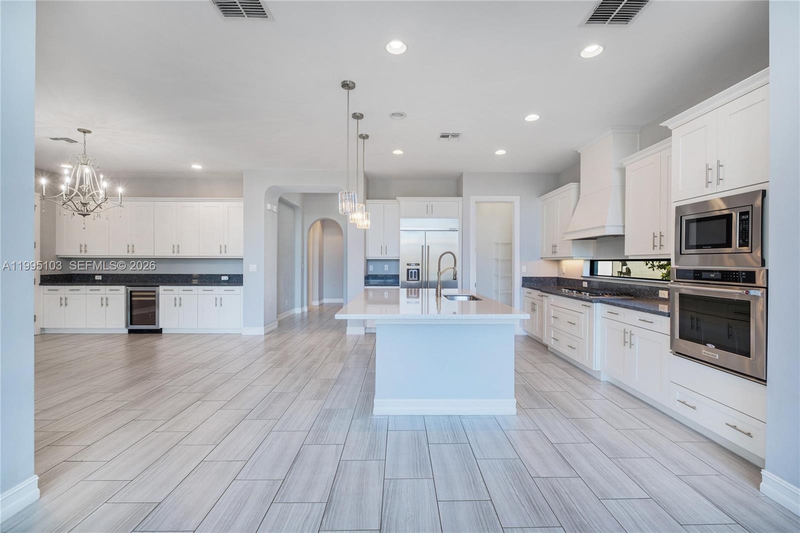 BRUSCHI PROPERTY - Residential