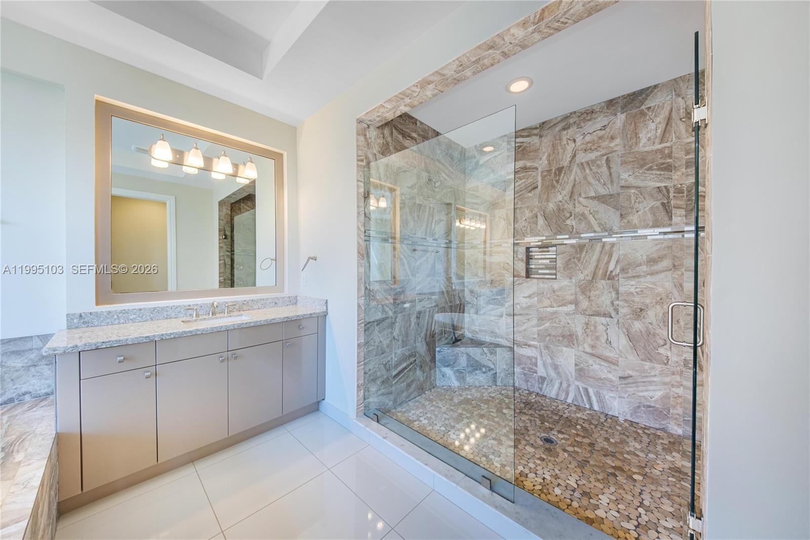 BRUSCHI PROPERTY - Residential