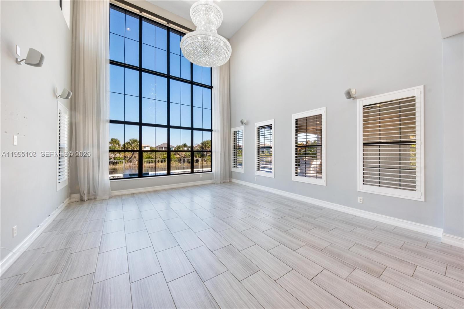 BRUSCHI PROPERTY - Residential