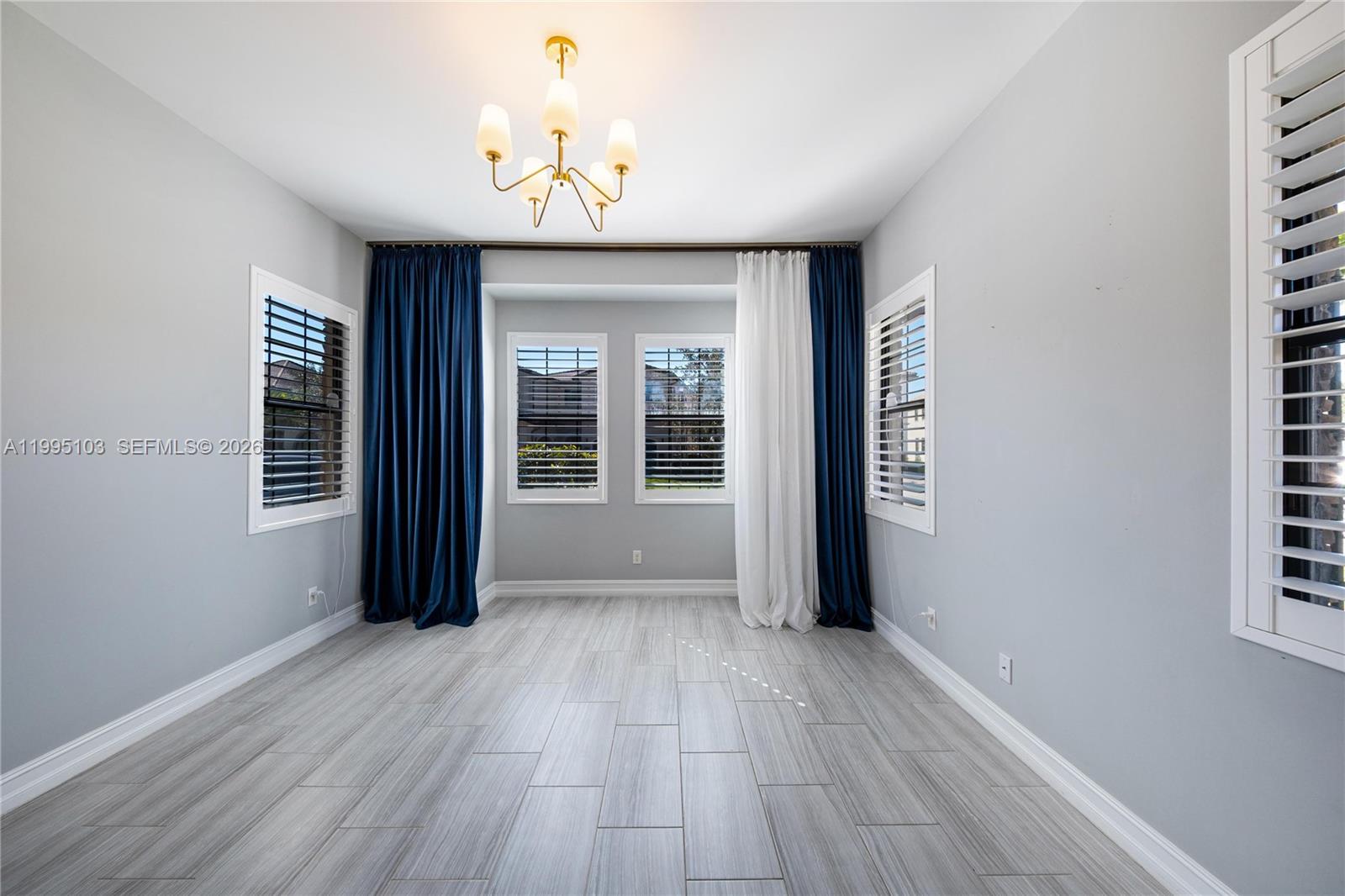 BRUSCHI PROPERTY - Residential