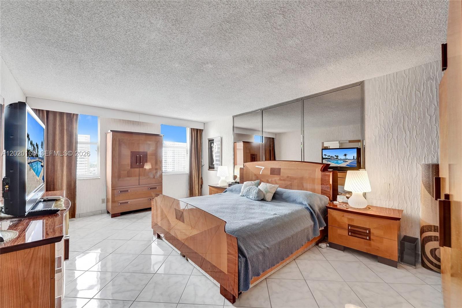 MALAGA TOWERS CONDO - Residential