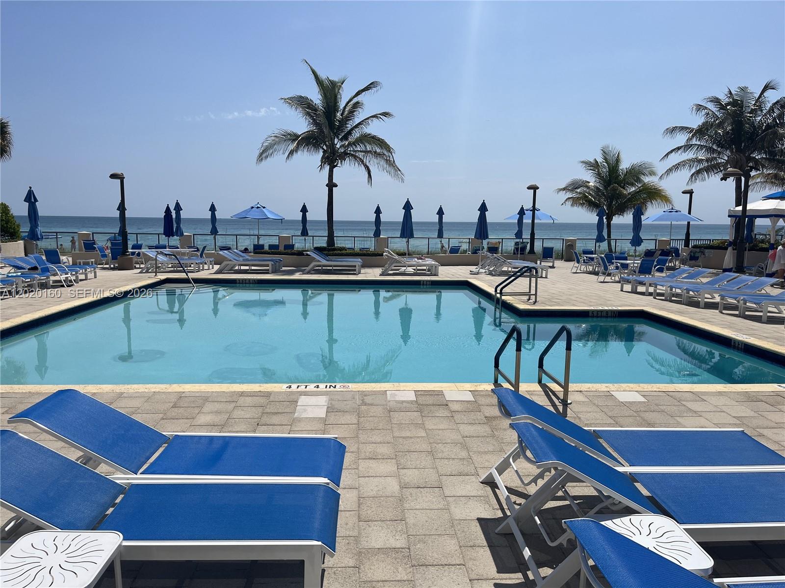 MALAGA TOWERS CONDO - Residential