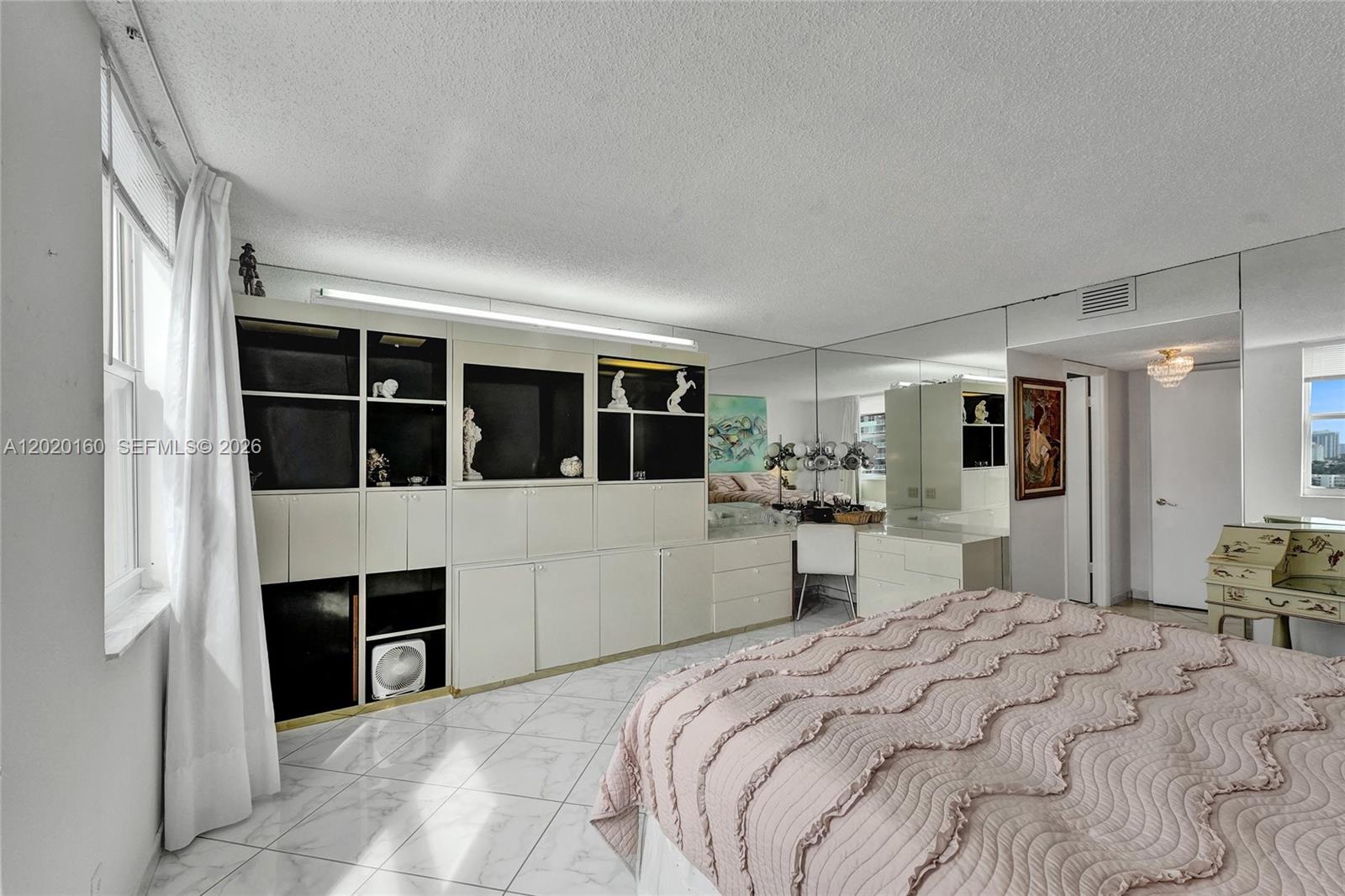 MALAGA TOWERS CONDO - Residential