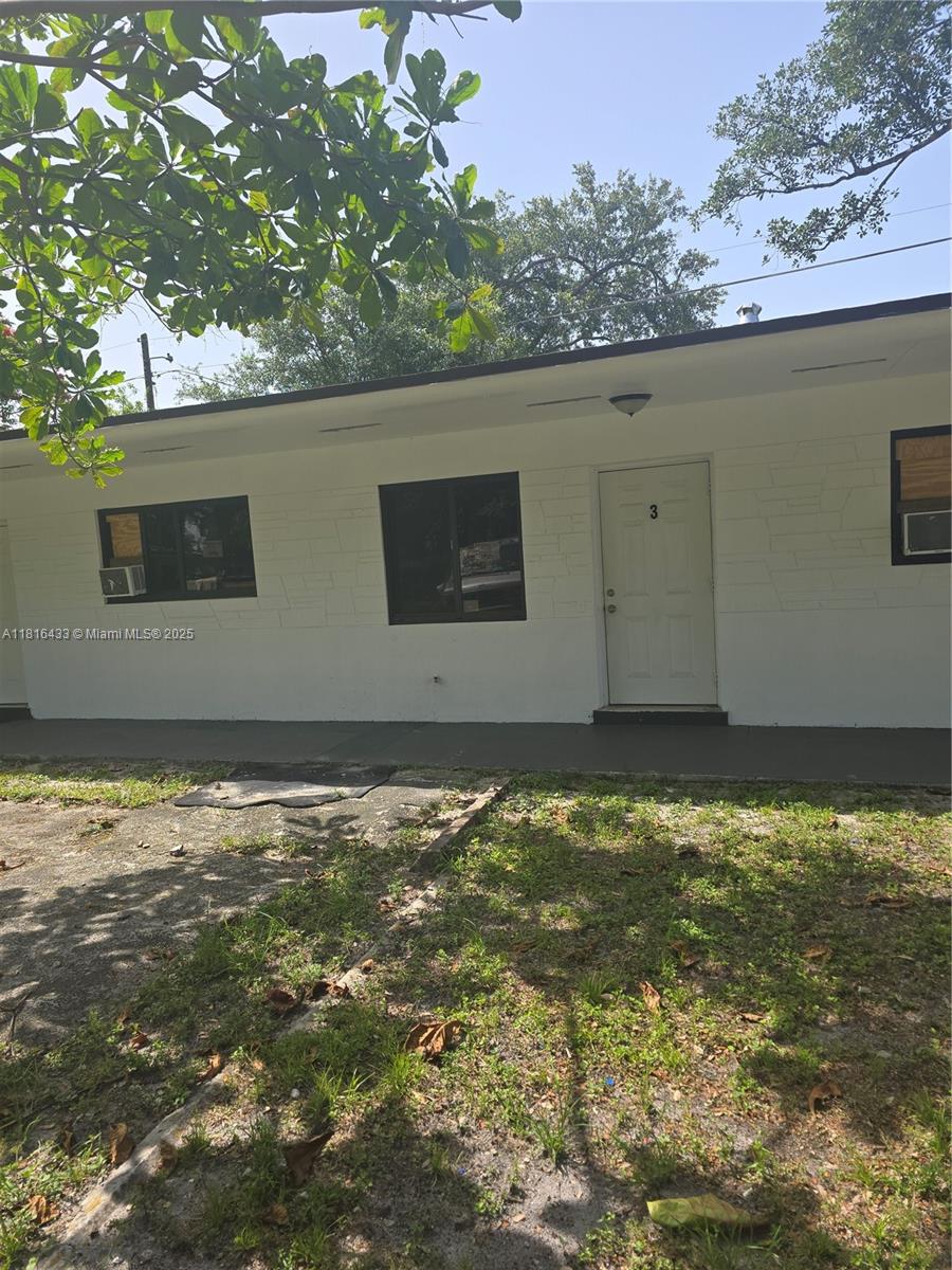 Rental Property at 14746 Ne 6th Ave 3, Miami, Broward County, Florida - Bedrooms: 2 
Bathrooms: 1  - $1,800 MO.