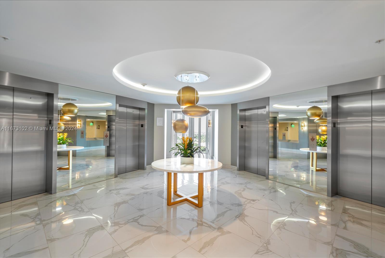 10275 Collins Ave 1523