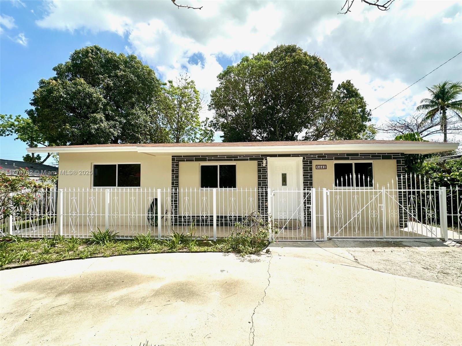Property for Sale at 6440 Sw 20th St, Miramar, Broward County, Florida - Bedrooms: 3 
Bathrooms: 2  - $535,000