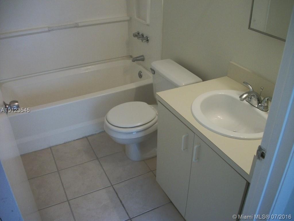 WATERVIEW CONDO - Residential Lease