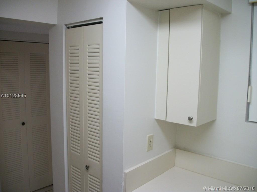 WATERVIEW CONDO - Residential Lease