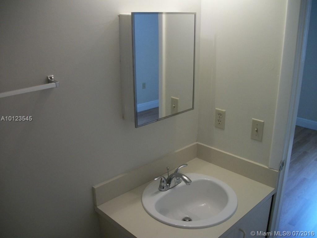 WATERVIEW CONDO - Residential Lease