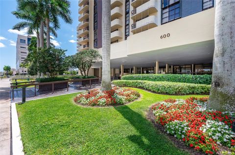 Condominium in Coral Gables FL 600 Biltmore Way Way.jpg