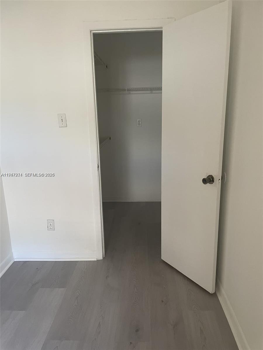 HAMMOCKS TRAILS CONDO - Residential Lease