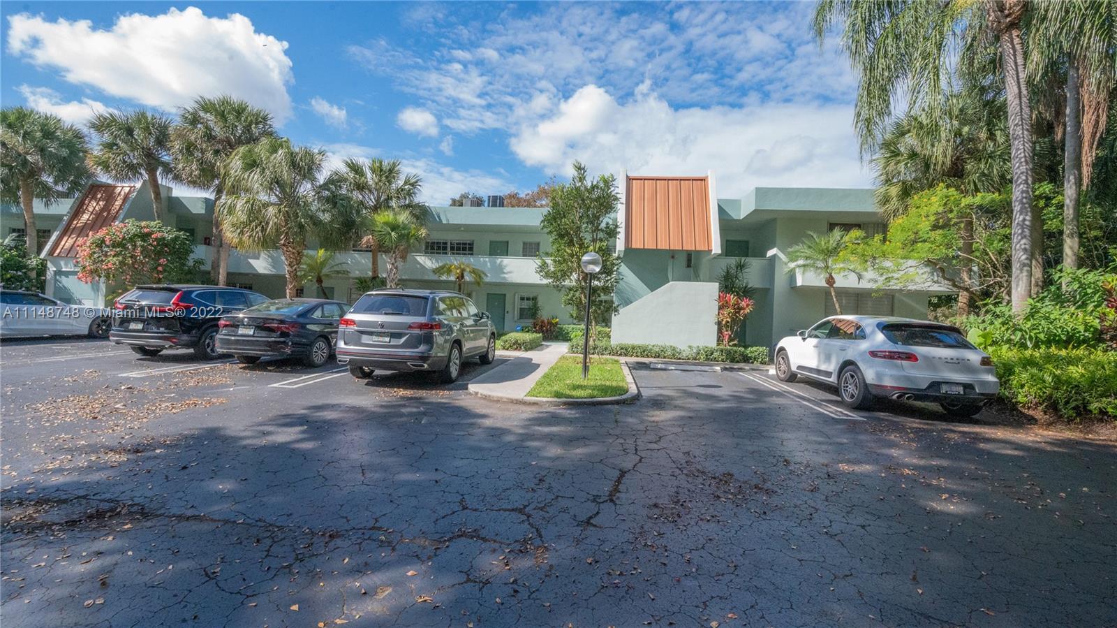 PALM-AIRE C C APTS 126 CO - Residential