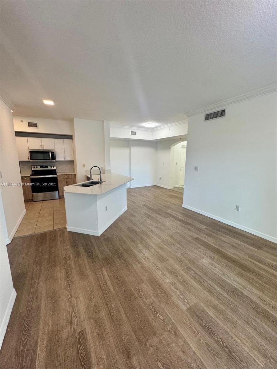 THE WAVERLY AT SURFSIDE B - Residential