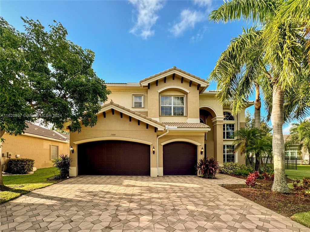 Photo of 11894 Fox Hill Cir, Boynton Beach, FL 33473 (MLS # A11620897)