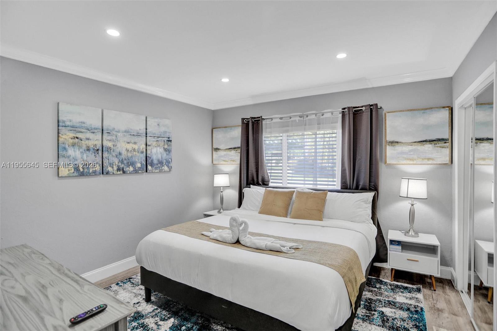 HILLSBORO ISLES - Residential