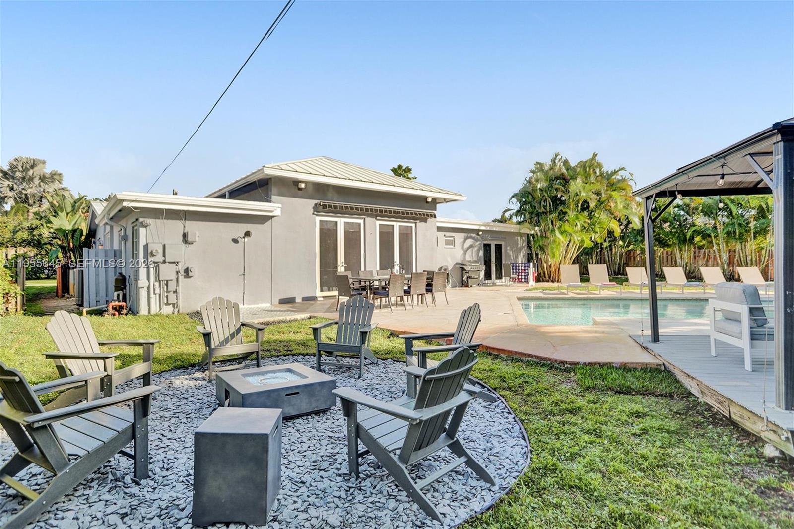 HILLSBORO ISLES - Residential