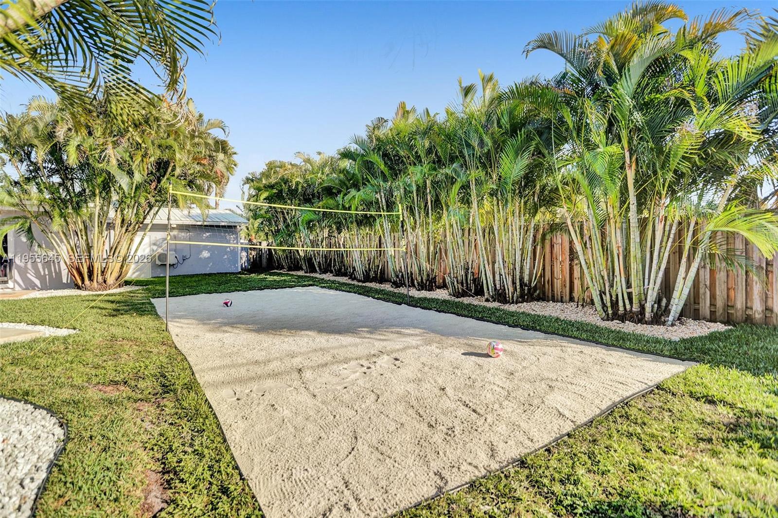 HILLSBORO ISLES - Residential