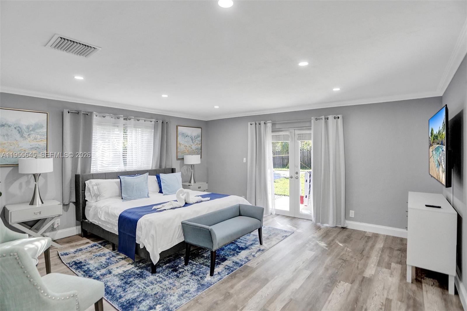 HILLSBORO ISLES - Residential