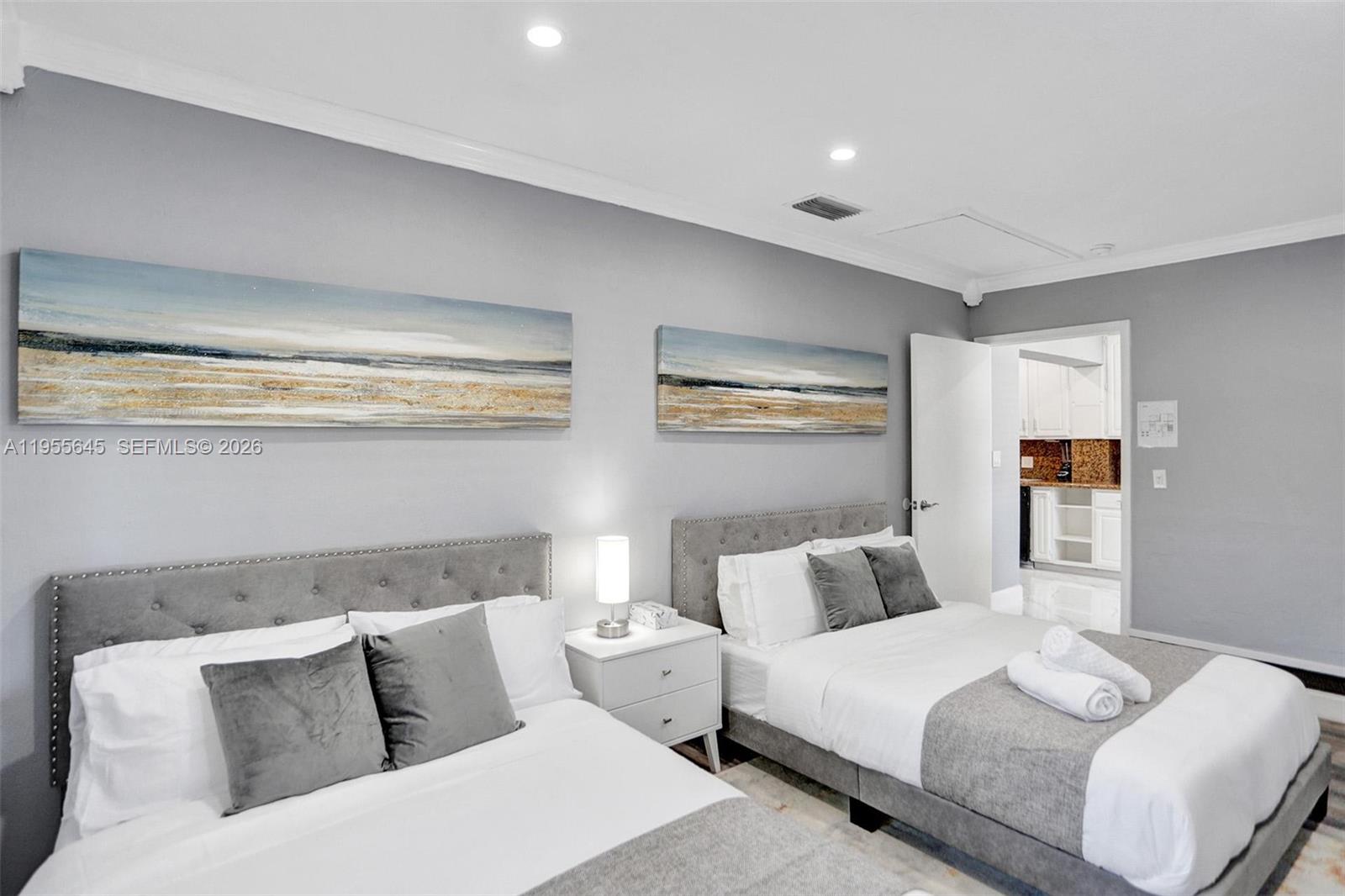 HILLSBORO ISLES - Residential