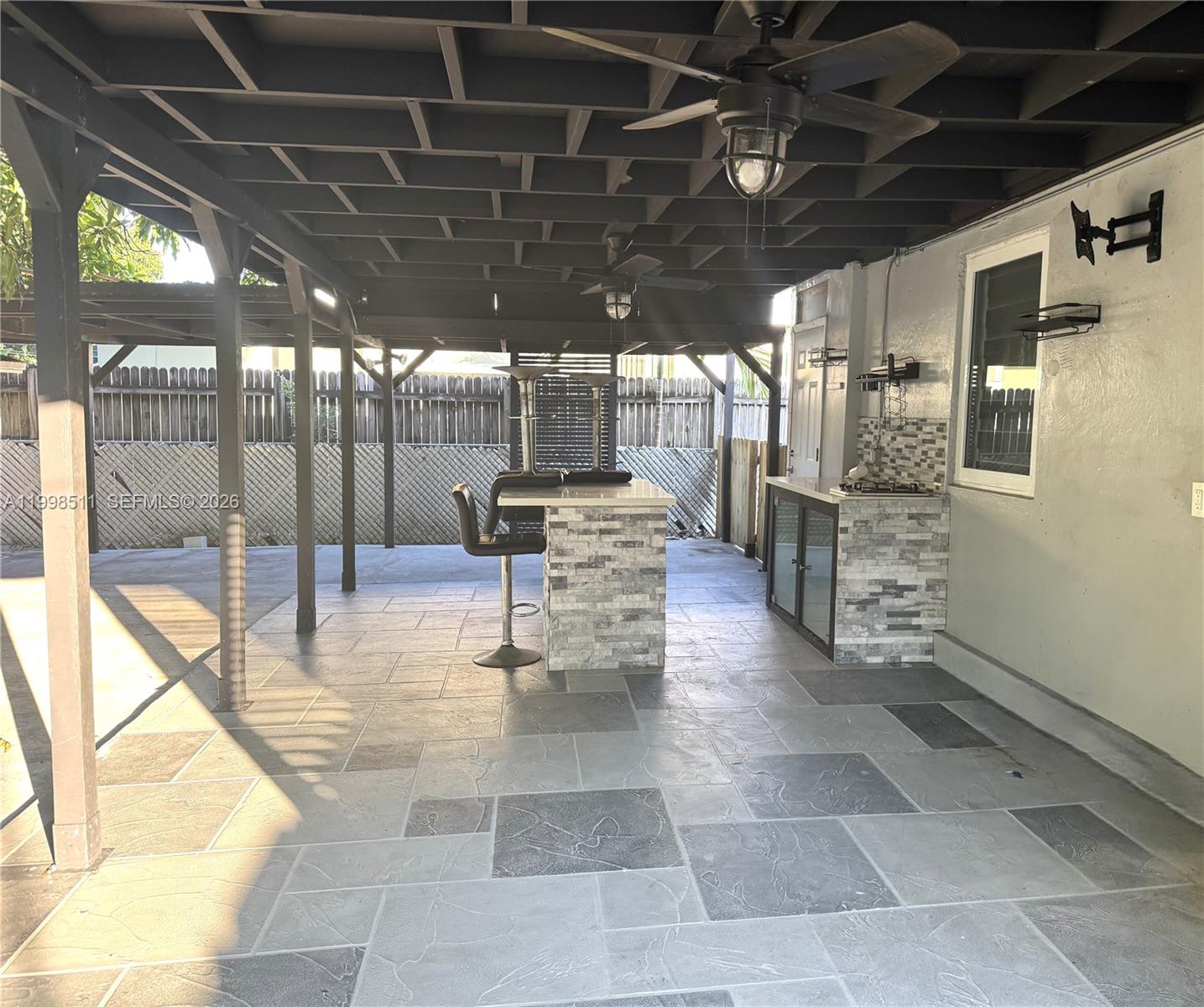 HIALEAH 13TH ADDN AMD PL - Residential Lease