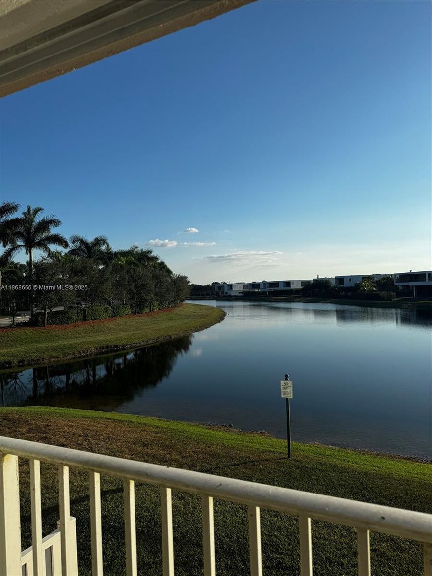 BEAUTIFUL TOWNHOME IN WESTON WITH A STUNNING LAKE, AMAZING SUNSET, AND LOTS OF UPGRADES! 3 BEDROOMS AND 3 FULL BATHROOMS, CLOSE TO SHOPPING, RESTAURANTS, WESTON TOWN CENTER. LANDLORD IS LOOKING FOR A LONG-TERM TENANT.