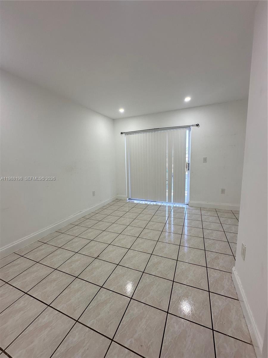 SUNRISE AT SUNSET VIEW CO - Residential Lease