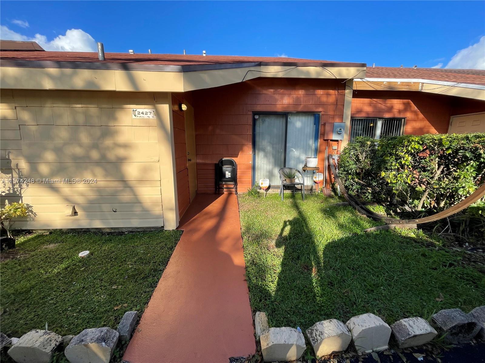 Photo 1 of 2427 Nw 55th Ave -, Lauderhill, Florida, $180,000, Web #: 11574248
