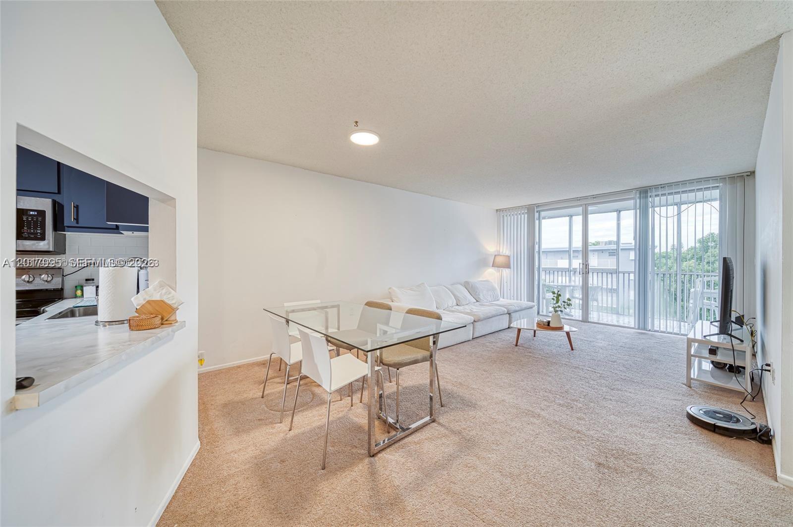 1690 NE 191st St 401-1