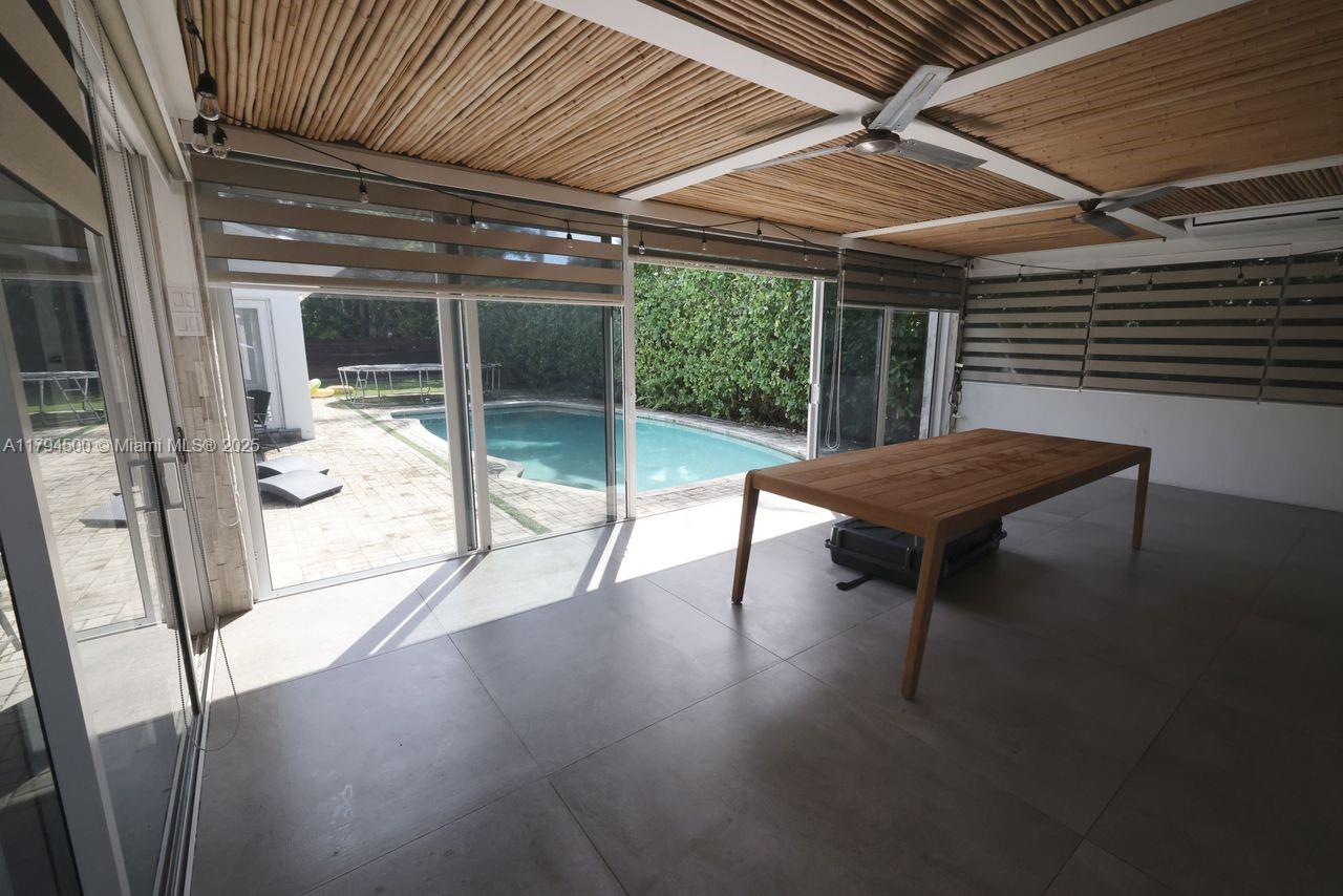 HIGHLAND GARDENS FOURTH A - Residential