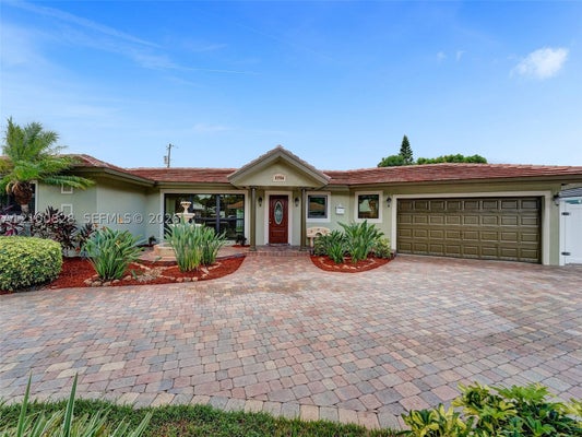 2756 NE 33RD ST, FORT LAUDERDALE, FL 33306 - Image 2f3d2f279d06ecf10da58fccf0b35dca/1704515222