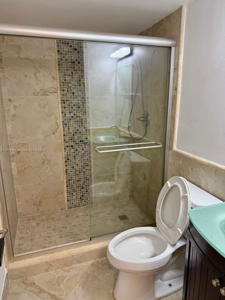 LAKES OF NEWPORT I CONDO - Residential