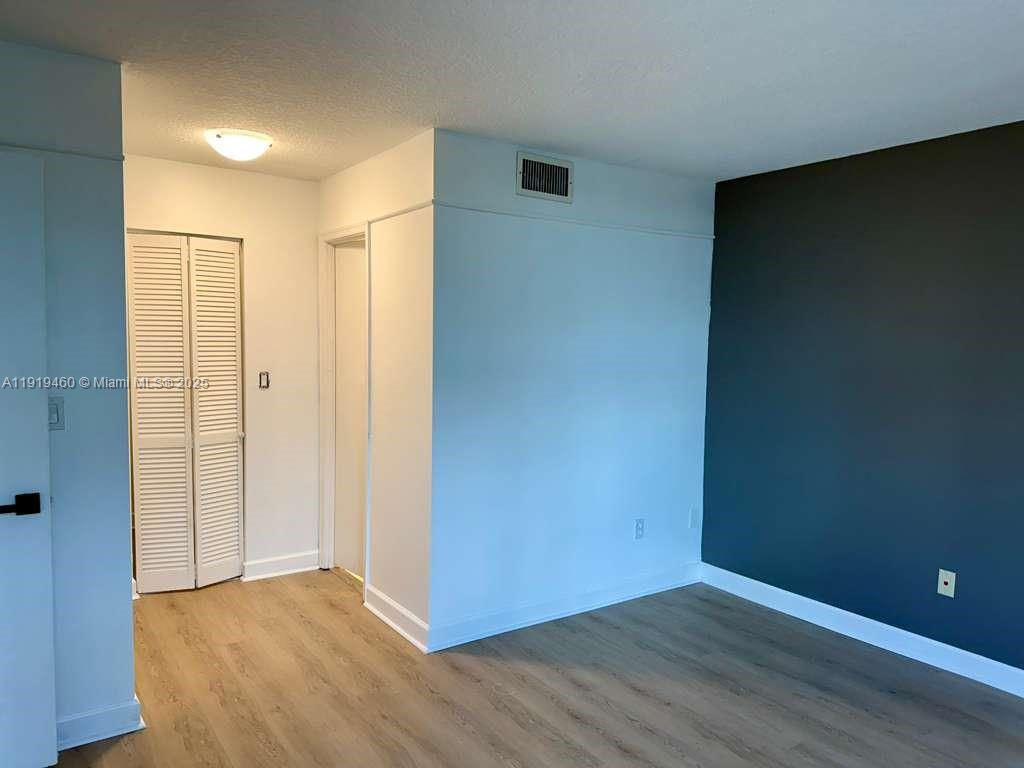 LAKES OF NEWPORT I CONDO - Residential