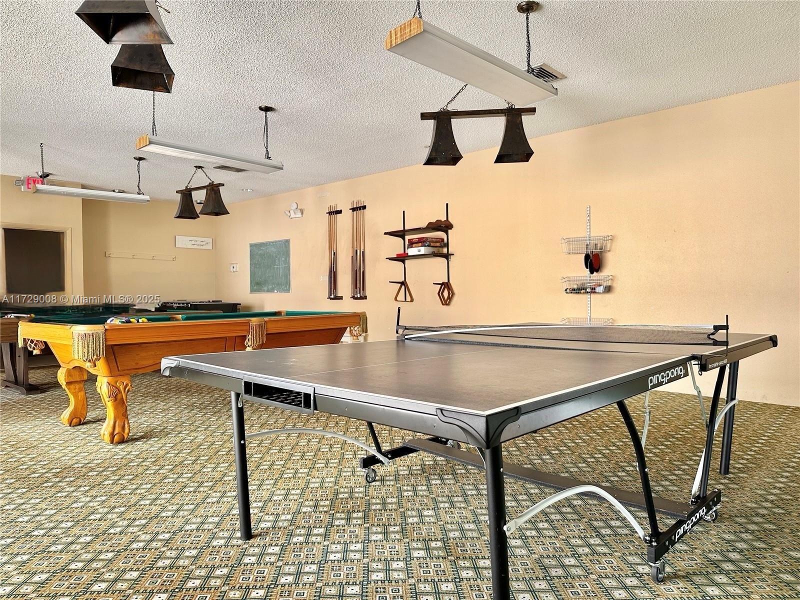 PLANTATION CLUB D CONDO - Residential
