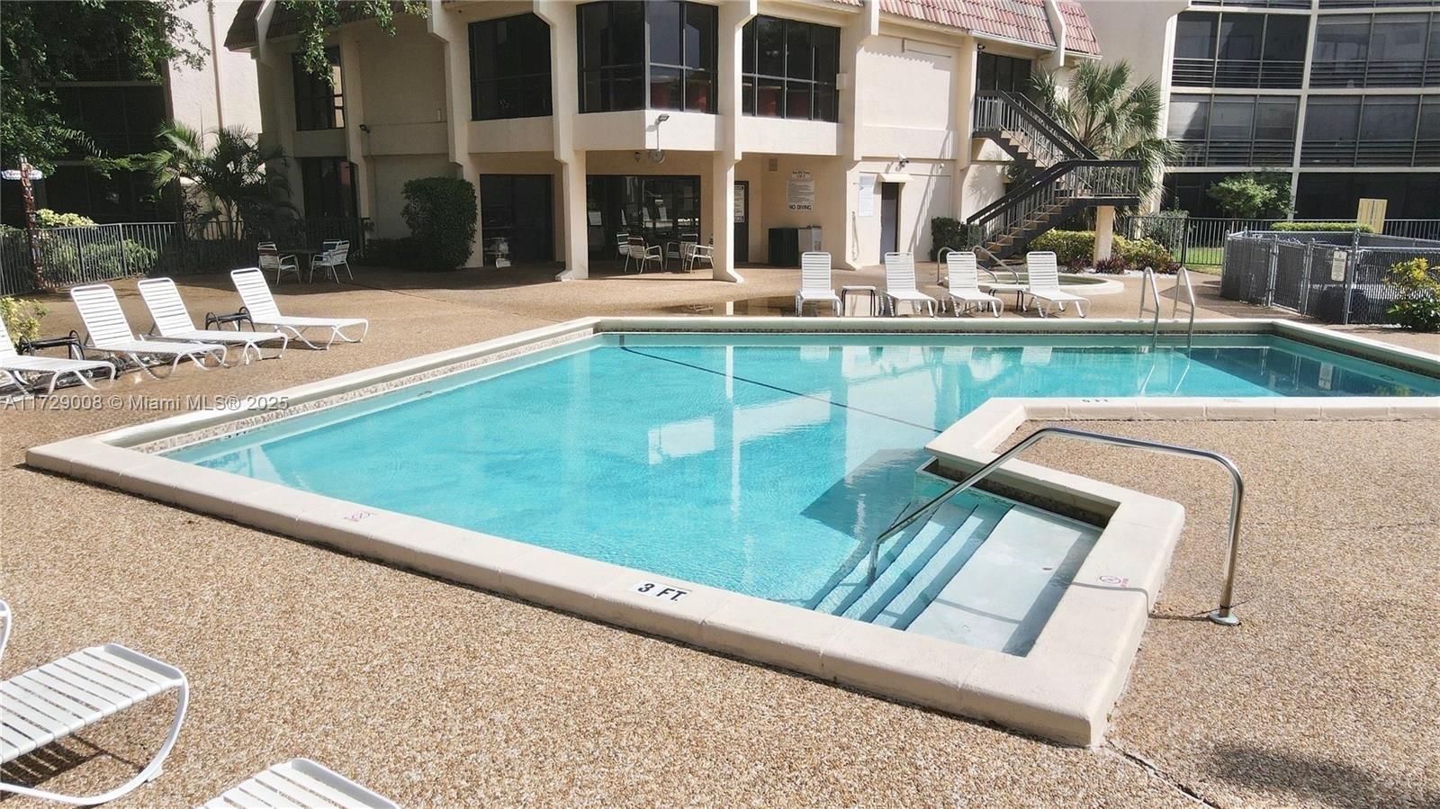 PLANTATION CLUB D CONDO - Residential