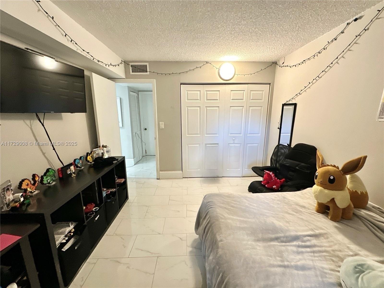 PLANTATION CLUB D CONDO - Residential