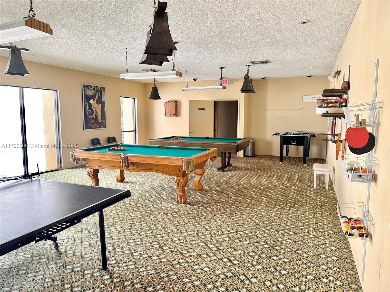 PLANTATION CLUB D CONDO - Residential