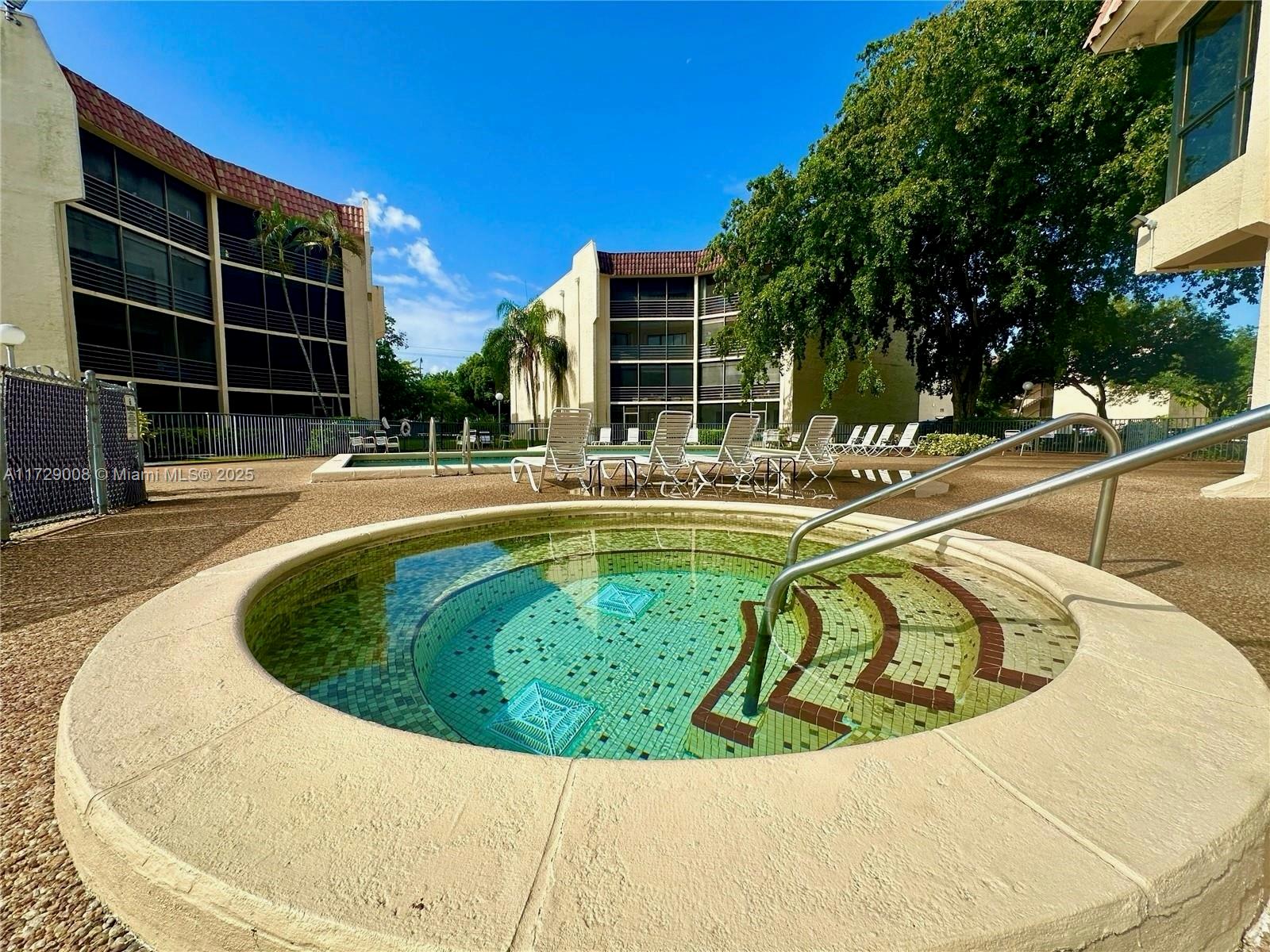 PLANTATION CLUB D CONDO - Residential