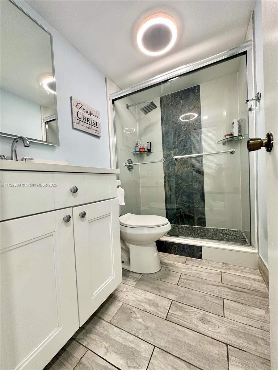 PLANTATION CLUB D CONDO - Residential