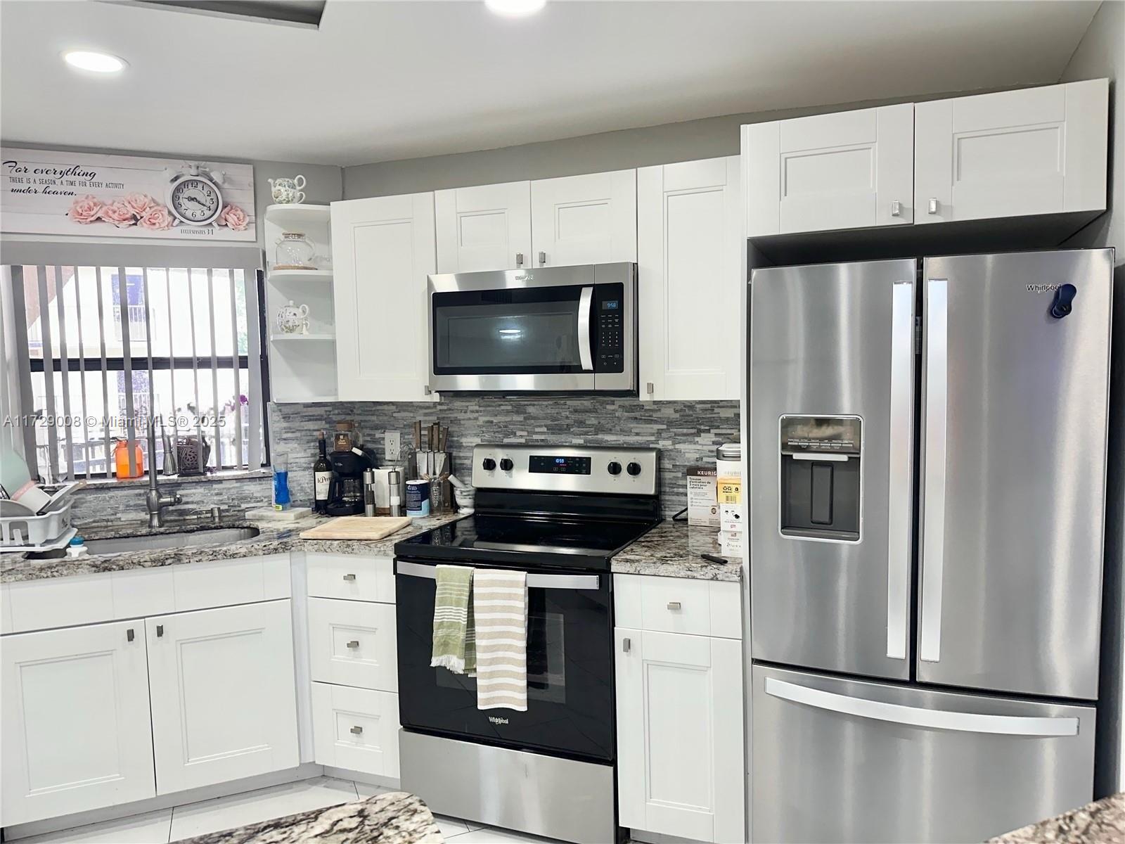 PLANTATION CLUB D CONDO - Residential