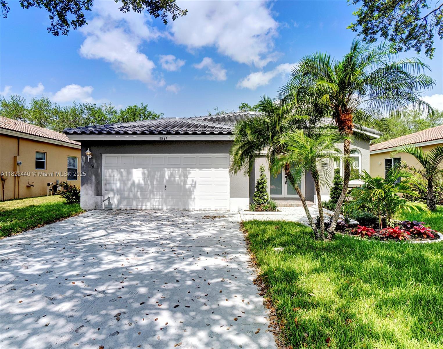 3841 NW 43rd Ter