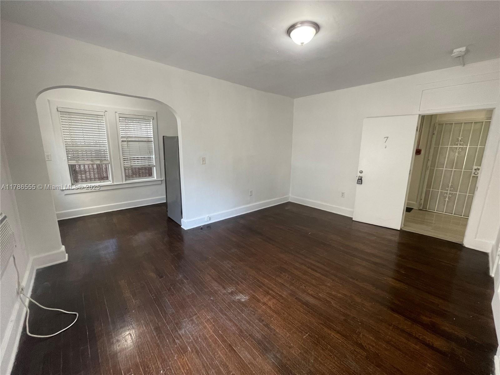 Rental Property at 177 Ne 50th St 7, Miami, Broward County, Florida - Bathrooms: 1  - $1,400 MO.